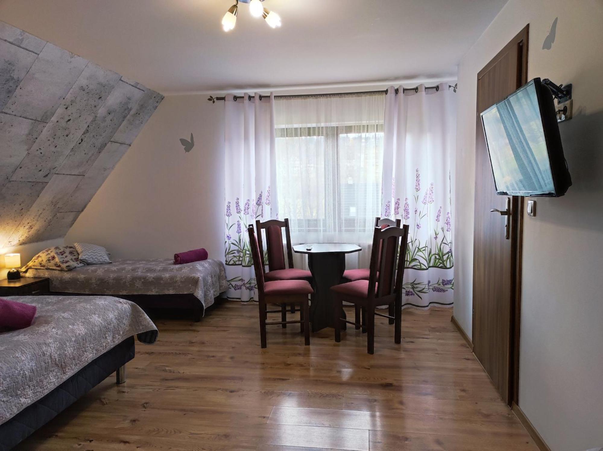 ビャウカ Lawenda Bed & Breakfast 部屋 写真